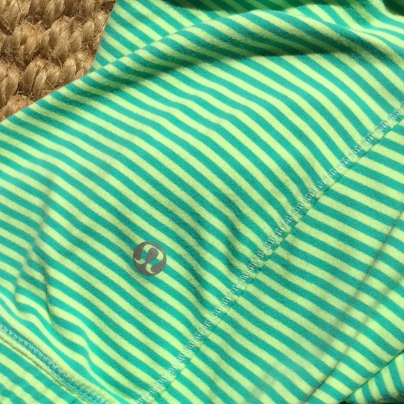 Lululemon EUC 1/4 Zip Long Sleeve Top - Size 10 - Picture 5 of 8